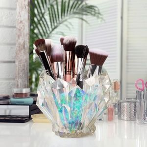COPY - Crystal Makeup Brush Holder